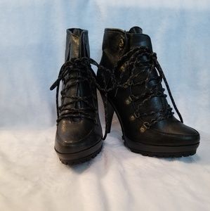 Black heel boots